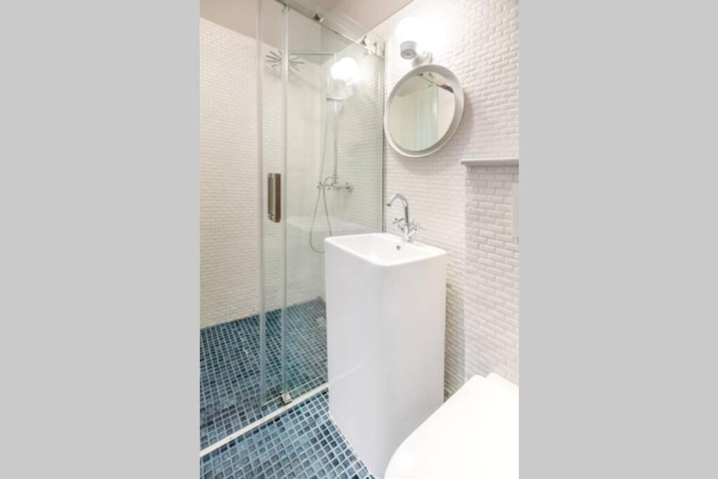 ブカレストMarvellous Design 2Br Old Townアパートメント エクステリア 写真